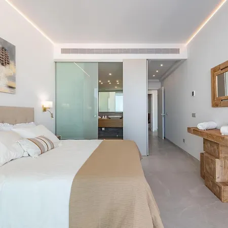 Luxury 2 Bedroom With Sea View *