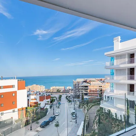 Apartment Luxury 2 Bedroom With Sea View